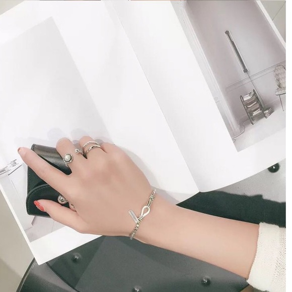 Minimalist SS 925 Clasp Bracelet▪️New - Picture 3 of 6